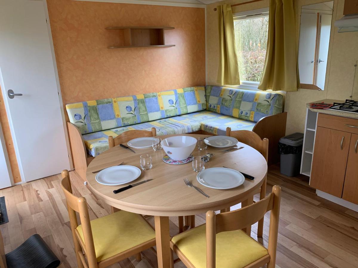 L'Auberge Du Moulin Des Pres Maroilles Екстериор снимка
