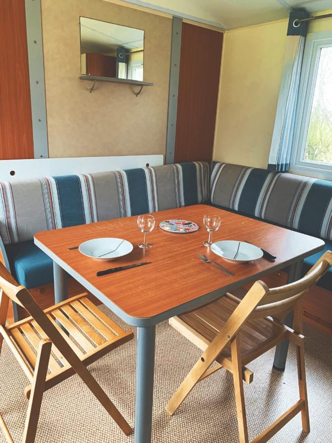 L'Auberge Du Moulin Des Pres Maroilles Екстериор снимка